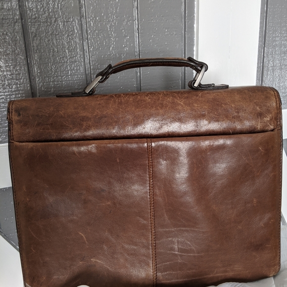 Kenneth Cole Briefcase - Picture 5 of 9